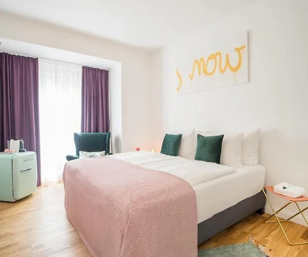 Victoria Altstadt * デュッセルドルフ